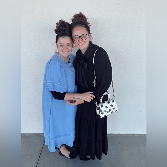 Hi! I’m Riah 🥰 - Picture 15 of 16